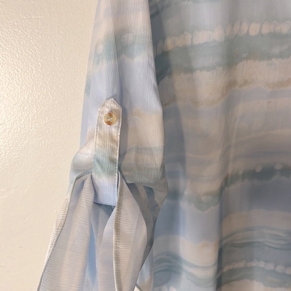 NWT Cloth & Portrait Blue Watercolor Sheer Blouse Convertible Sleeve Sz XL - Picture 7 of 10